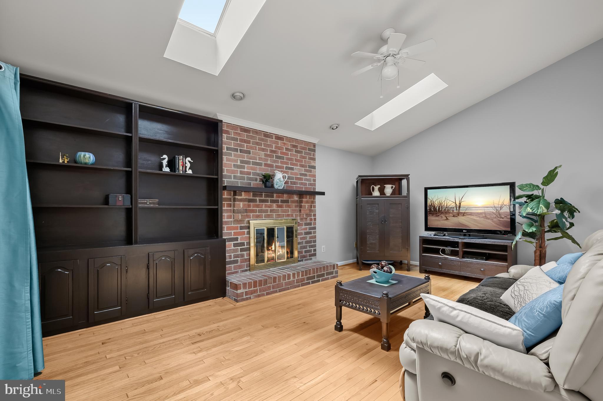 BROOKVILLE KNOLLS - Residential