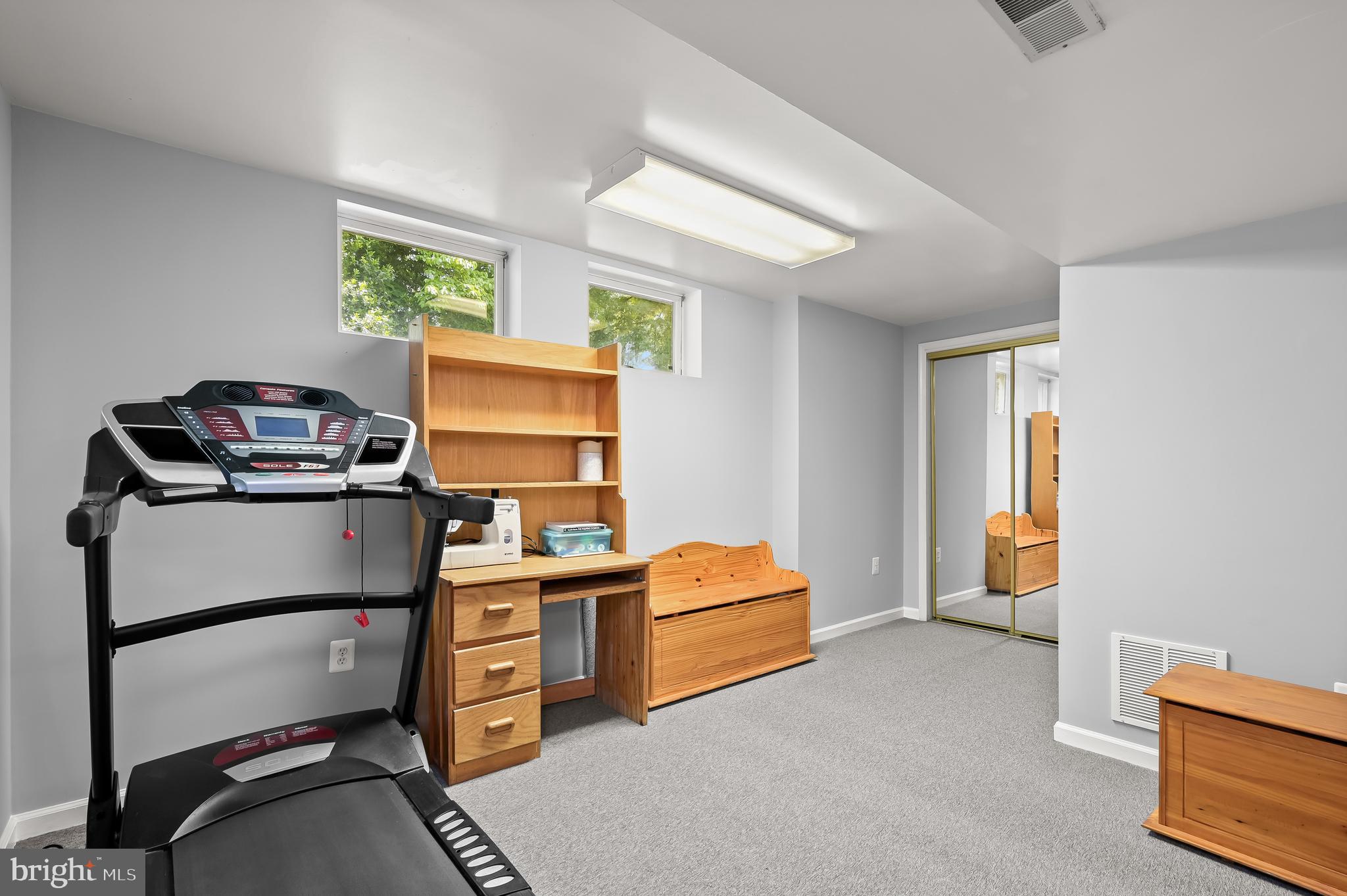 BROOKVILLE KNOLLS - Residential