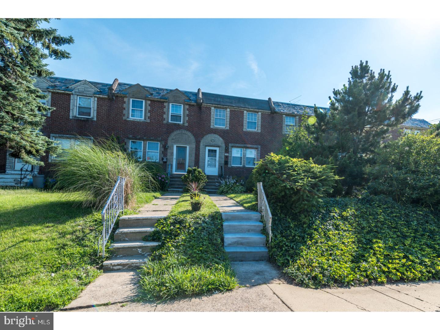 LAWNCREST - Residential