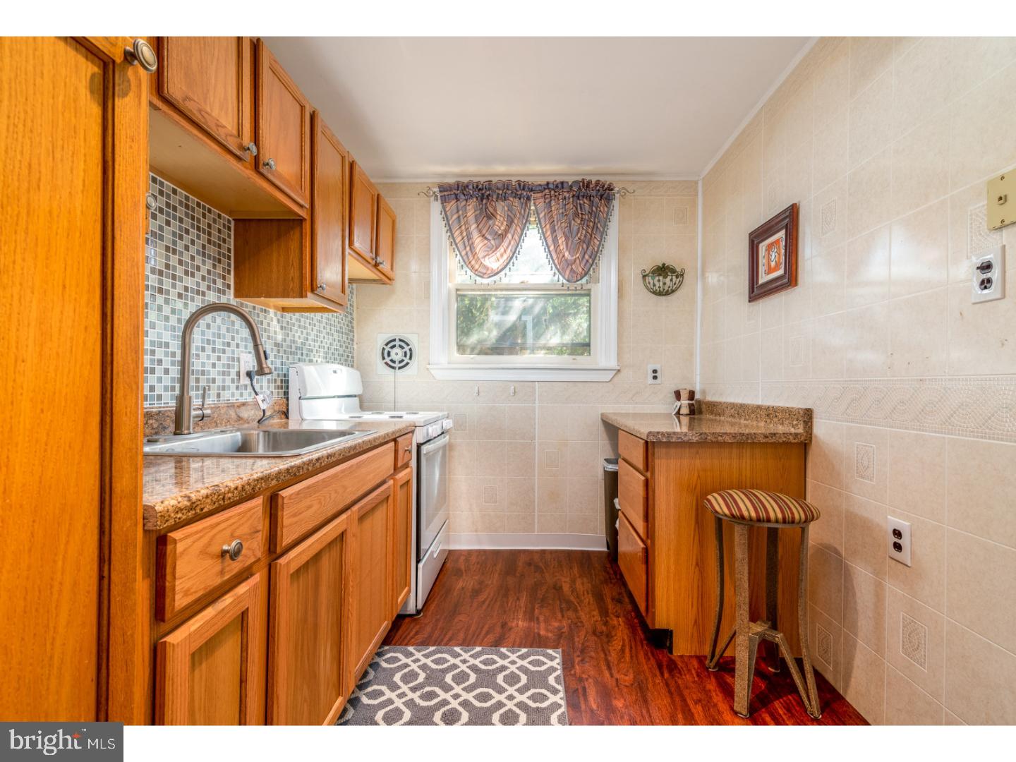 LAWNCREST - Residential