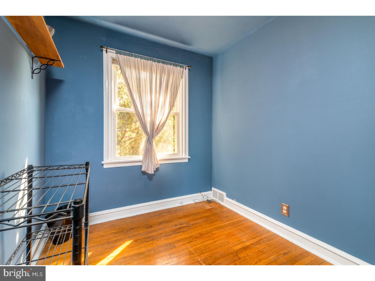 LAWNCREST - Residential
