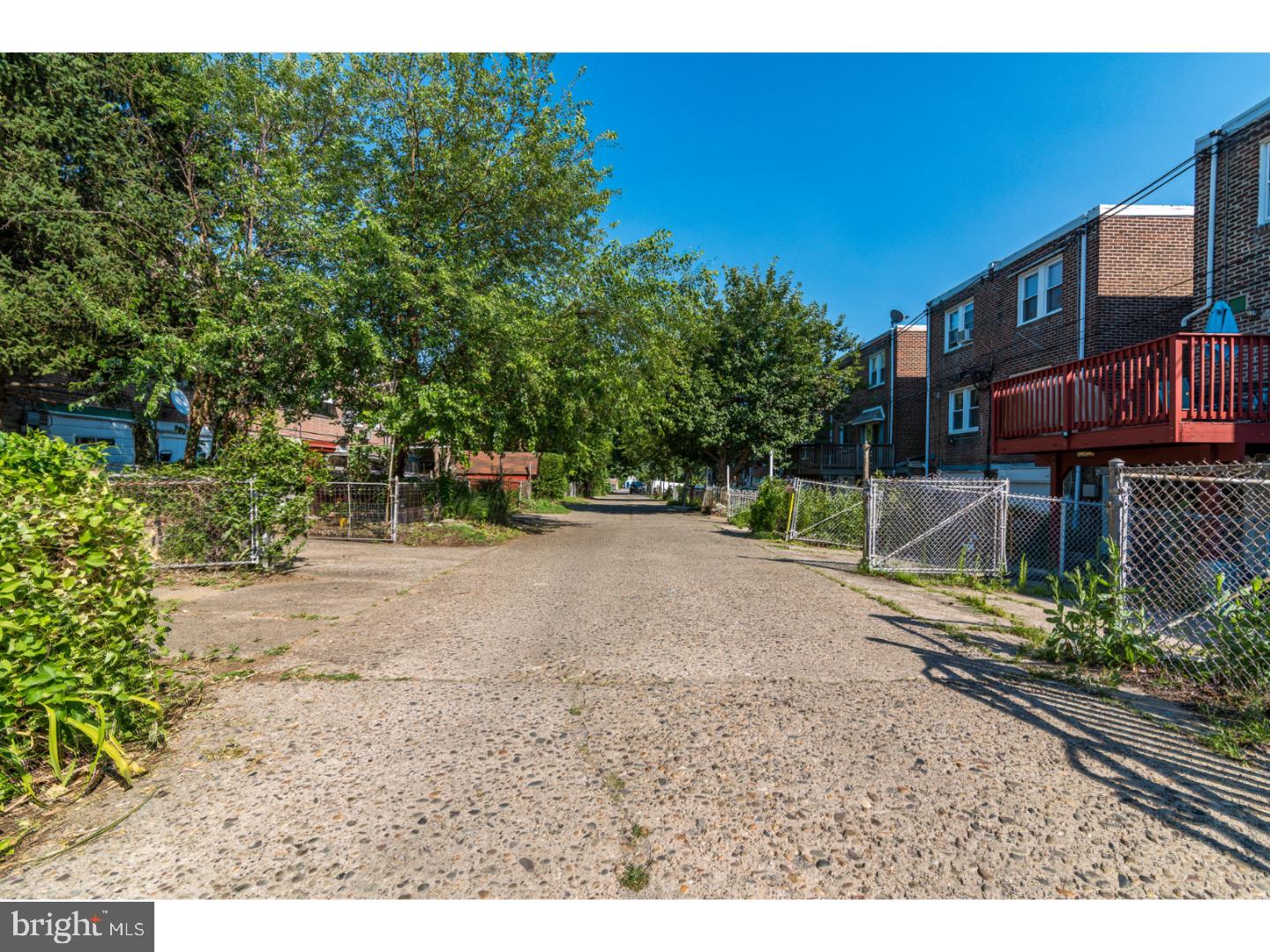 LAWNCREST - Residential