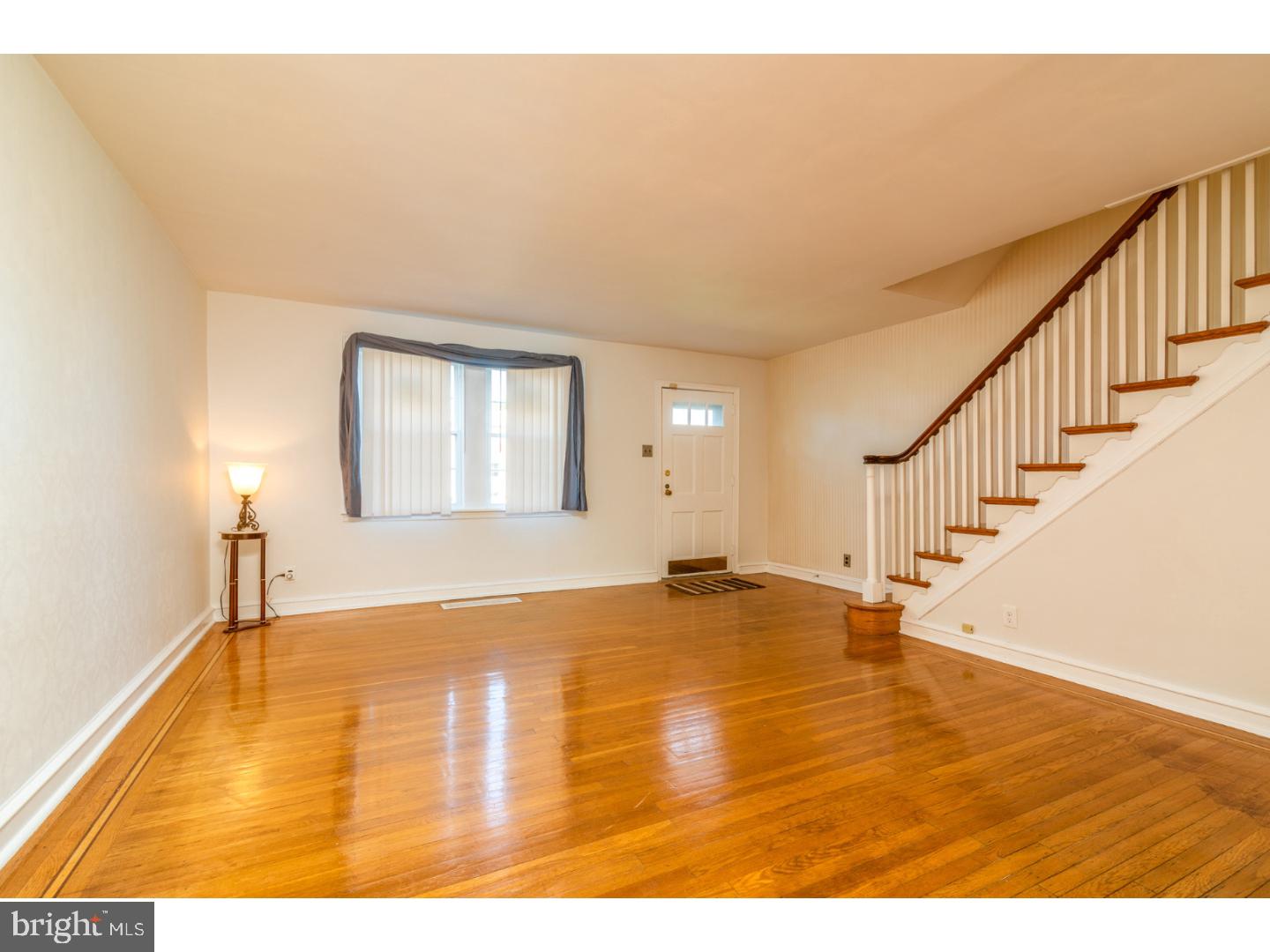 LAWNCREST - Residential