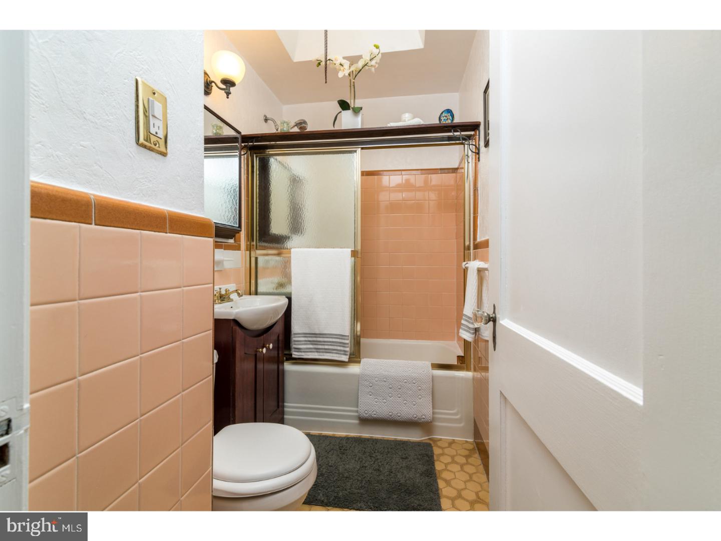 LAWNCREST - Residential