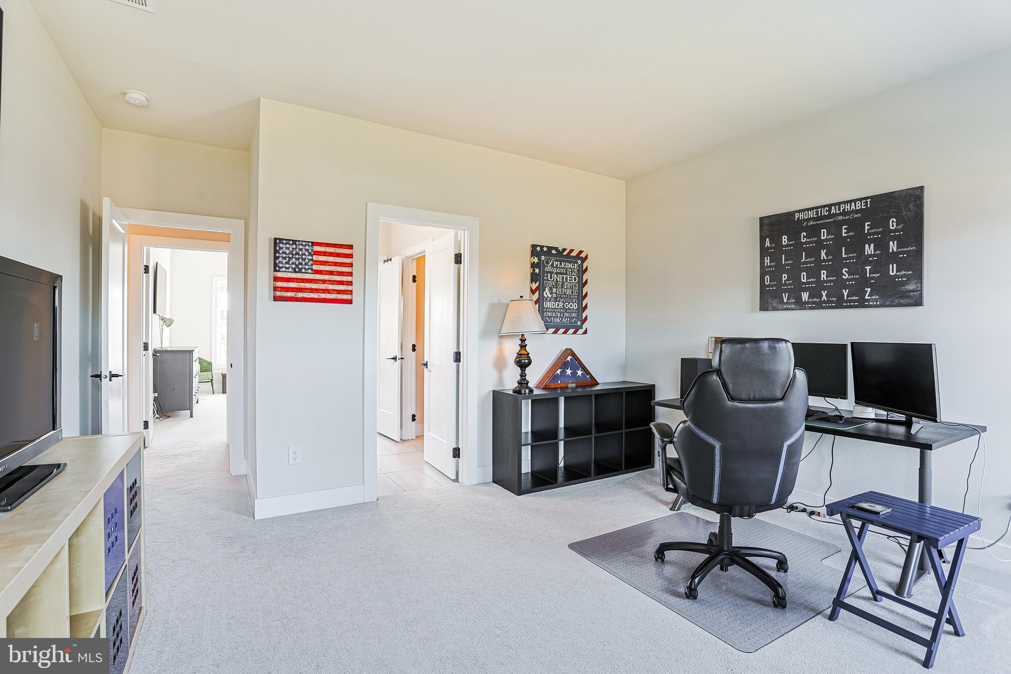 RESERVE AT CENTER SQUARE - Residential