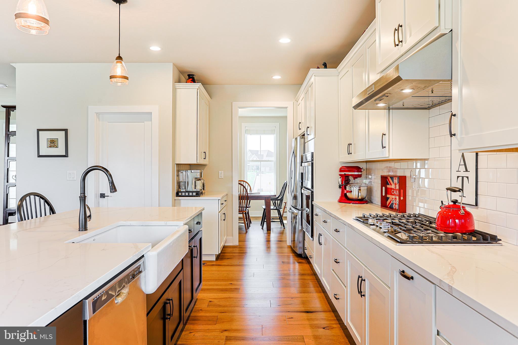 RESERVE AT CENTER SQUARE - Residential