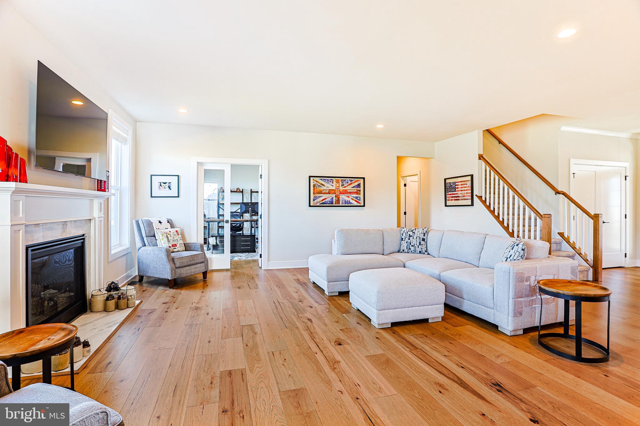 RESERVE AT CENTER SQUARE - Residential