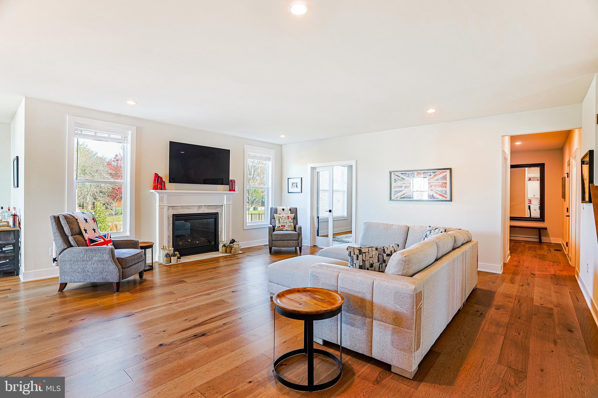 RESERVE AT CENTER SQUARE - Residential