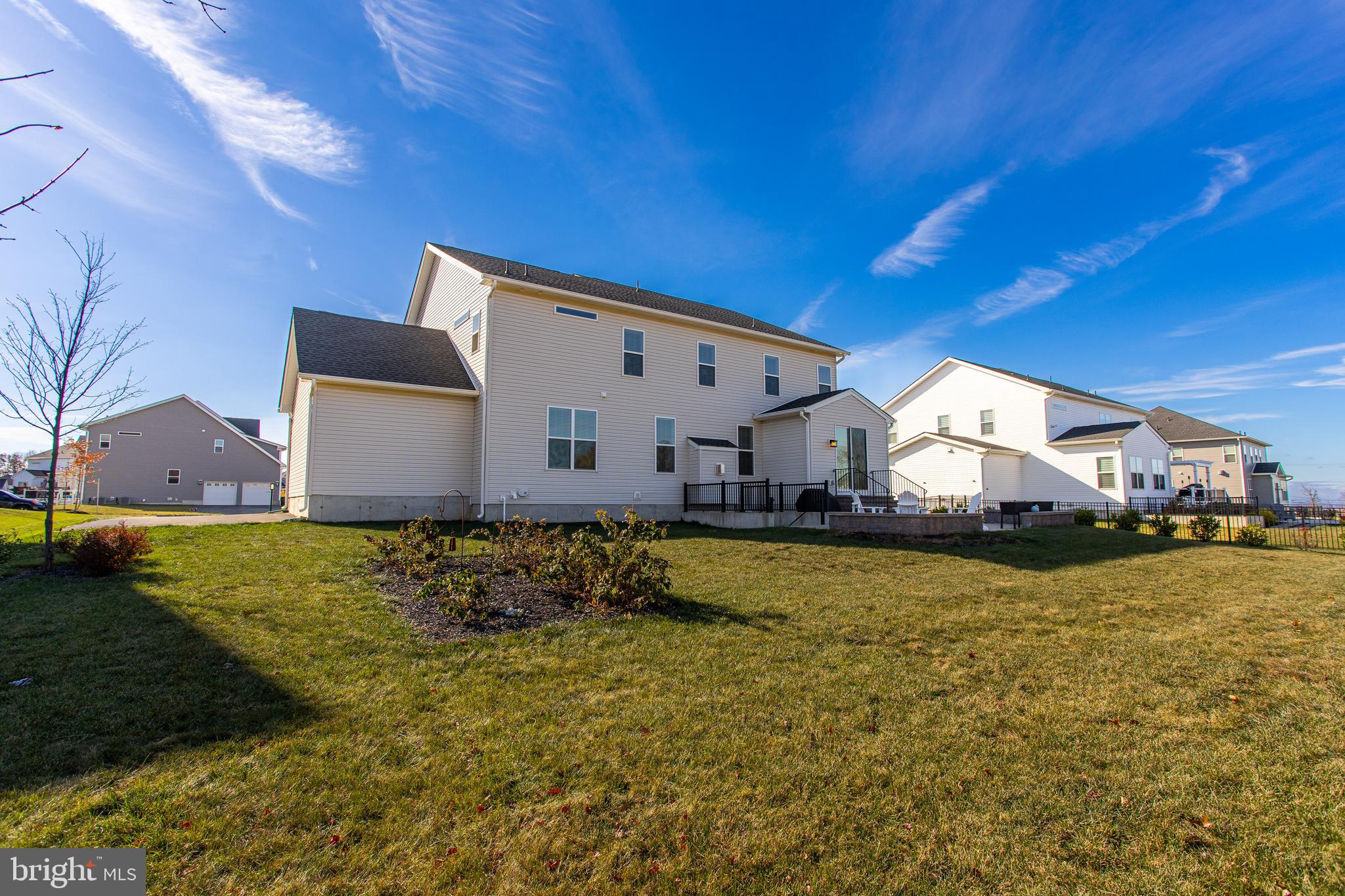 RESERVE AT CENTER SQUARE - Residential