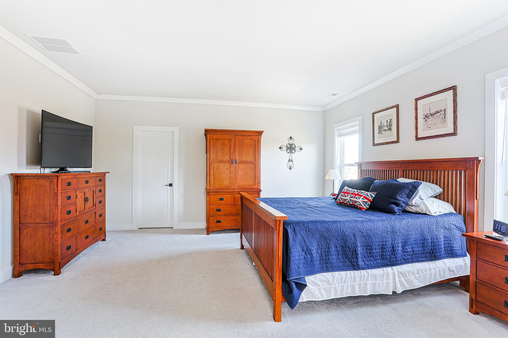 RESERVE AT CENTER SQUARE - Residential