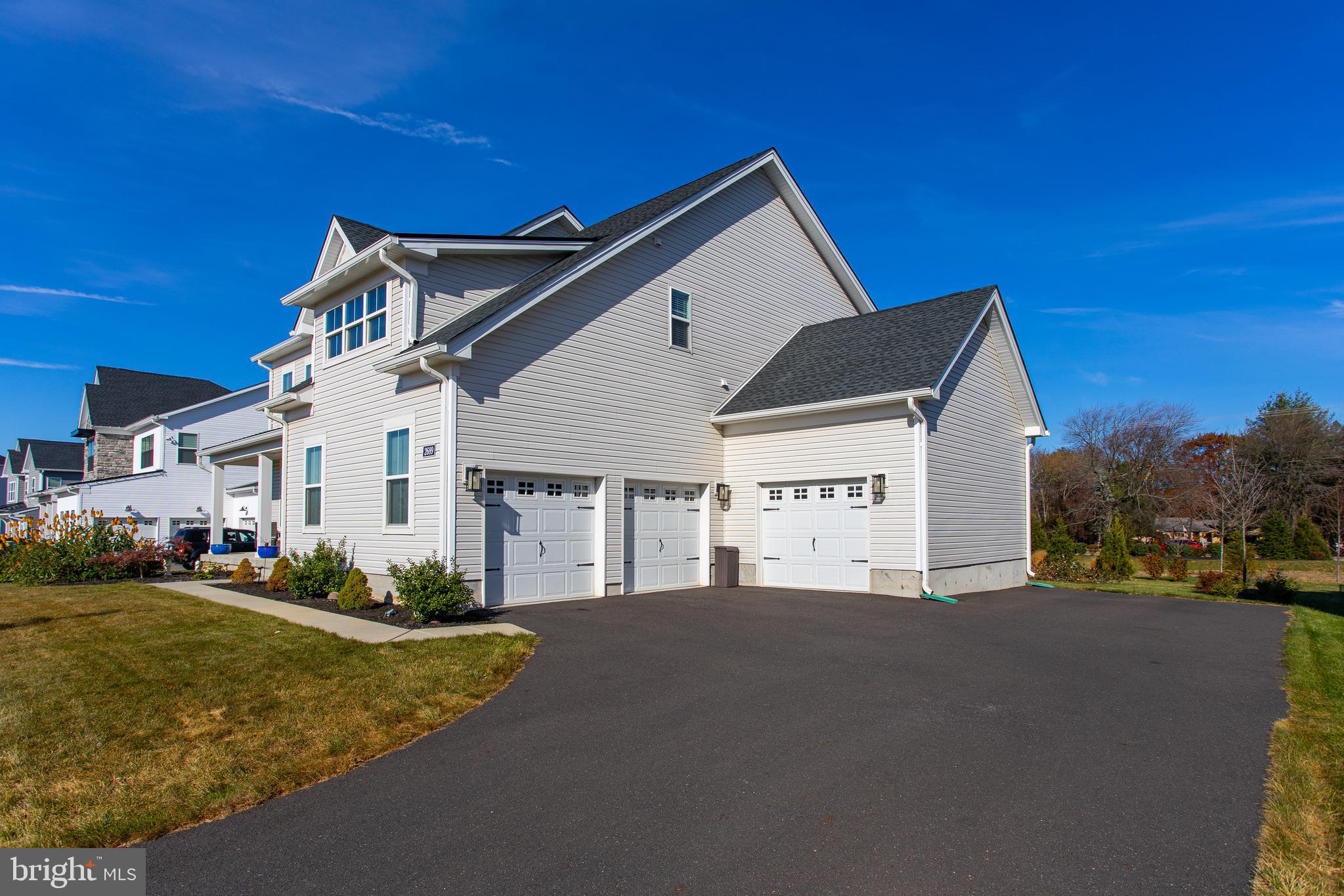 RESERVE AT CENTER SQUARE - Residential