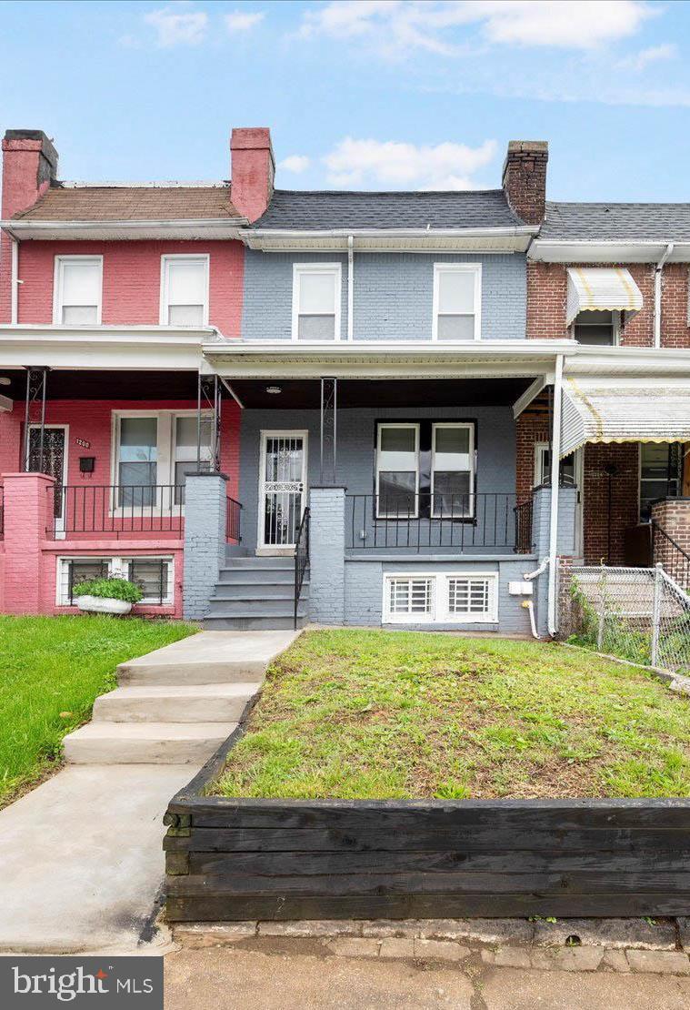 List price is Opening Bid at the Online auction to be conducted on Auctioneers website. - Auction ends Monday, August 18, 2025 at 12:00 PM. **photos were taken in June, 2025**Renovated Porchfront Townhome in the "Winchester" Neighborhood of Baltimore City improved with 1,376± sqft. of above grade living space including 3 bedrooms and 2 full bathrooms. The main level is an open floor plan including a living room, dining room, kitchen with access to the fenced in backyard. The upper level includes 3 bedrooms and 1 full bathroom. The lower level is finished with a large open space, laundry area, bonus room, full bathroom and utility/storage area. Features Include: SS Appliances, Central A/C, Fenced in Backyard and Wood type floors & carpet throughout home