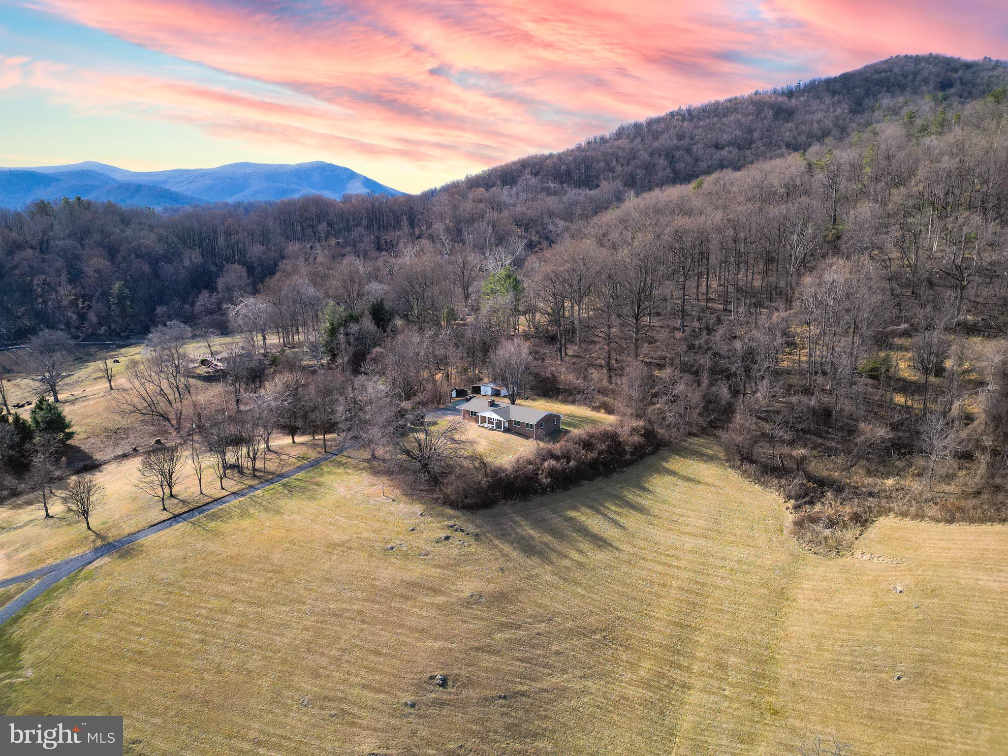 OVENTOP MOUNTAIN - Residential