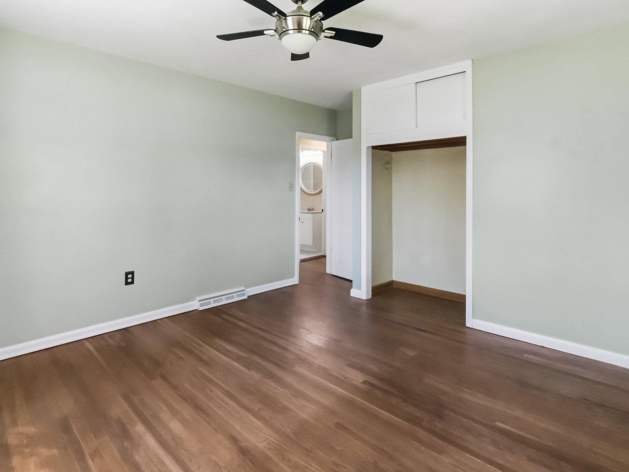 GLENMOORE - Residential