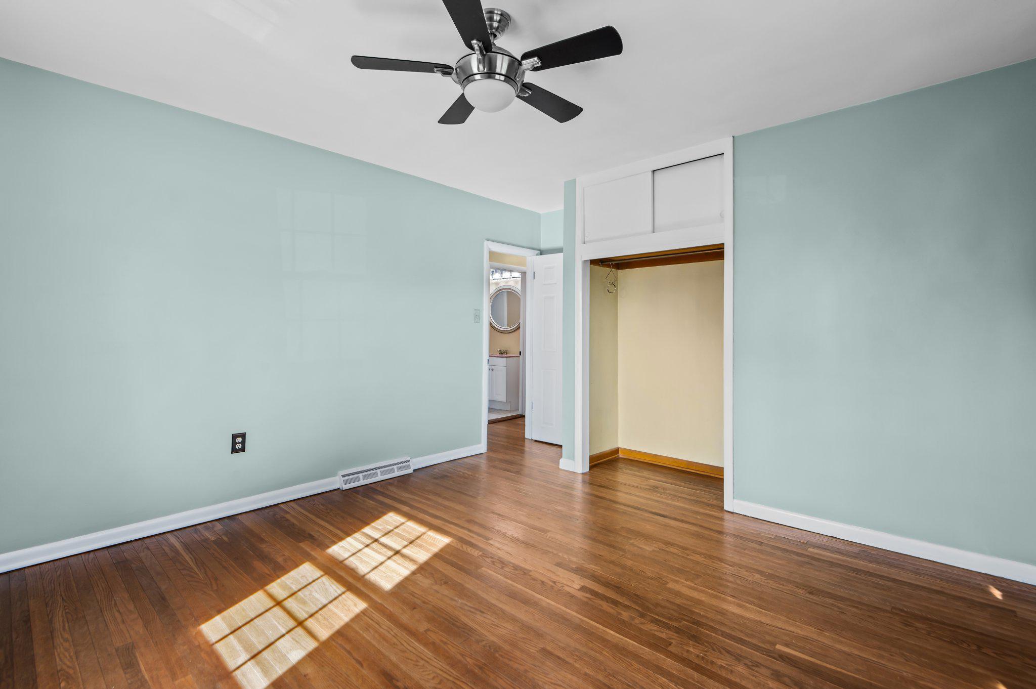 GLENMOORE - Residential