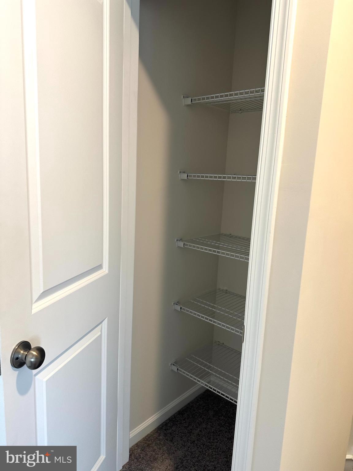 RED CLOVER MEADOWS - Residential Lease