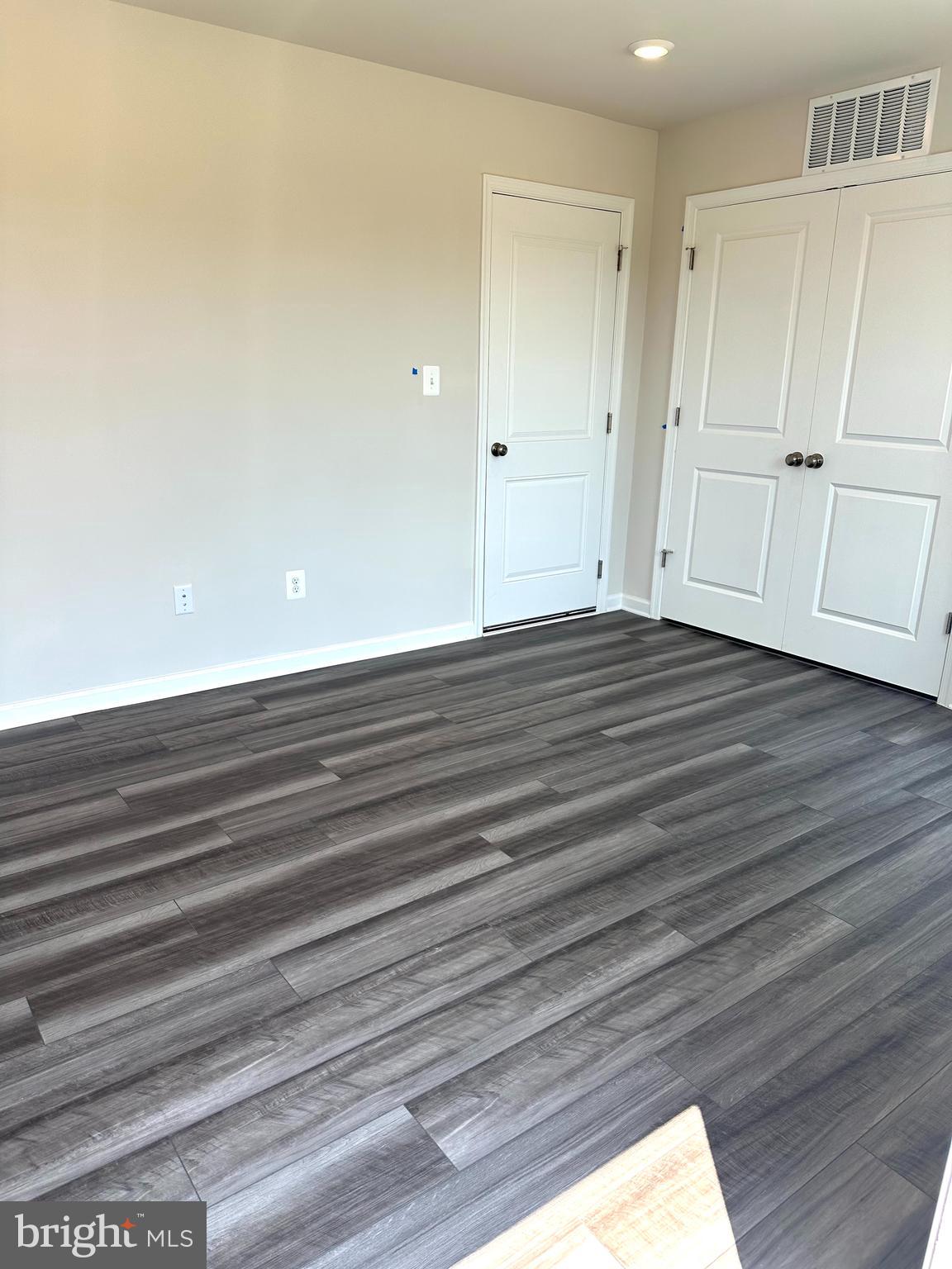 RED CLOVER MEADOWS - Residential Lease