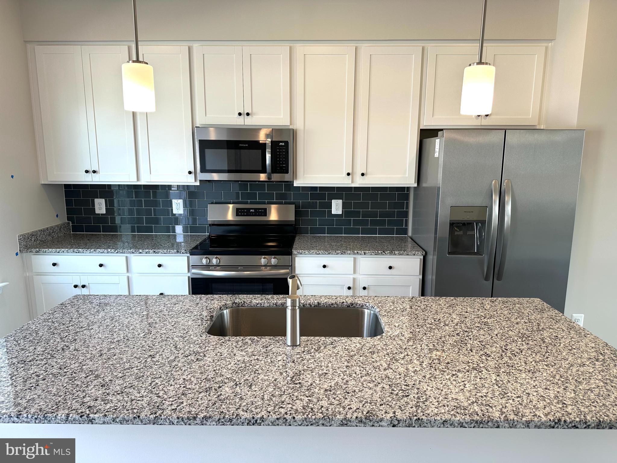 RED CLOVER MEADOWS - Residential Lease