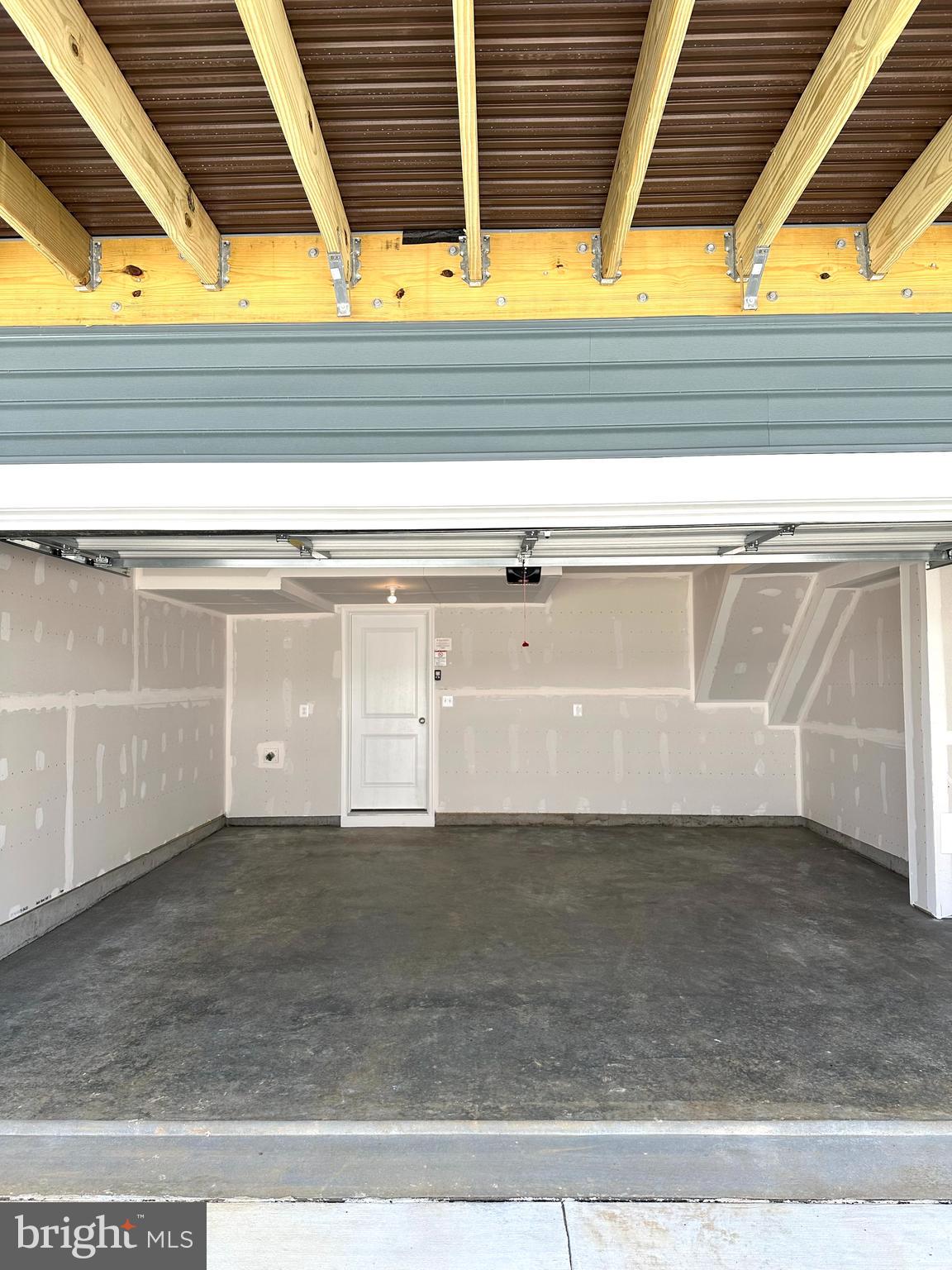 RED CLOVER MEADOWS - Residential Lease