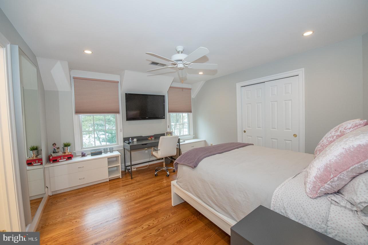GLADWYNE - Residential