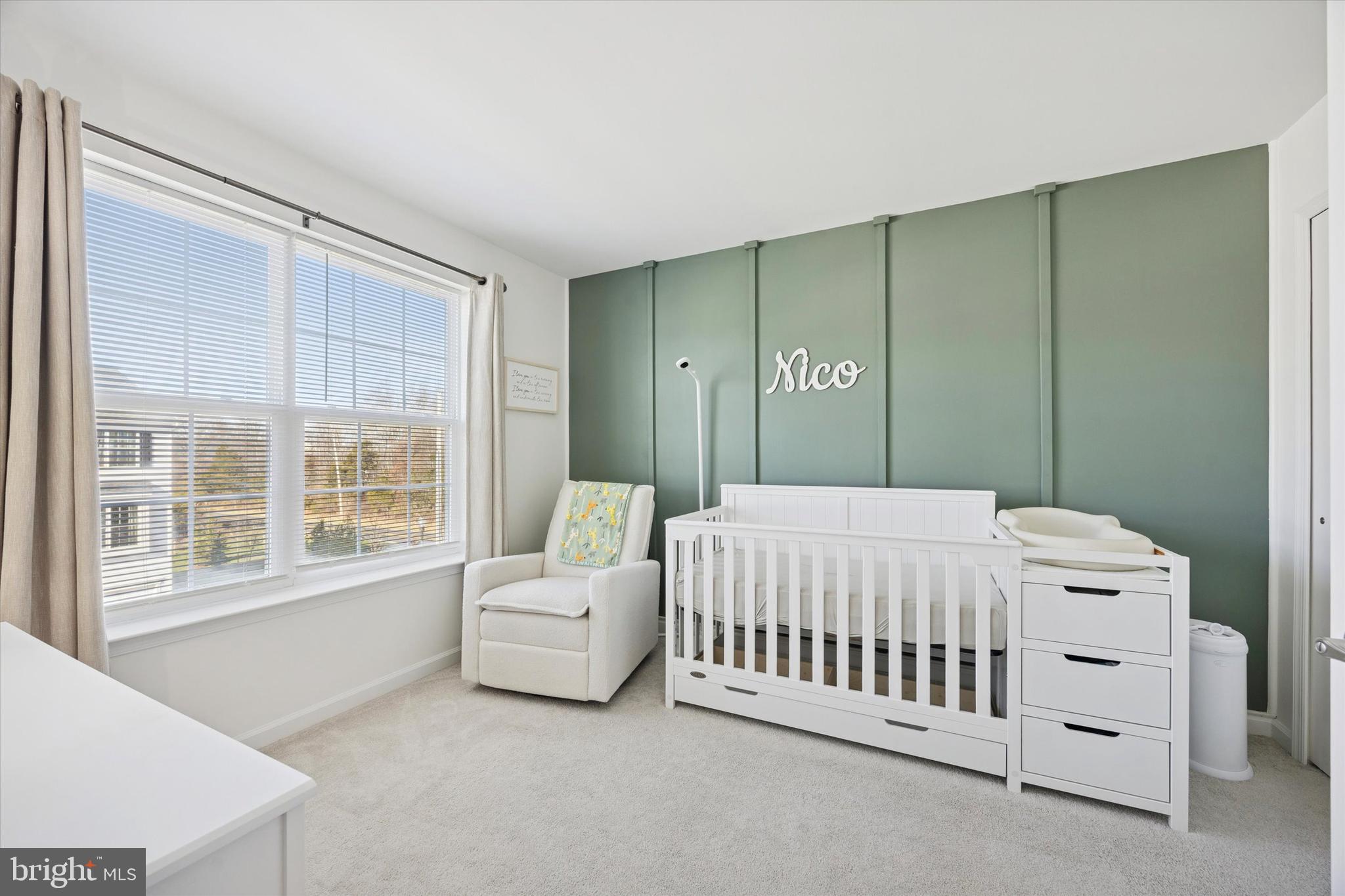 EDGEWATER - Residential