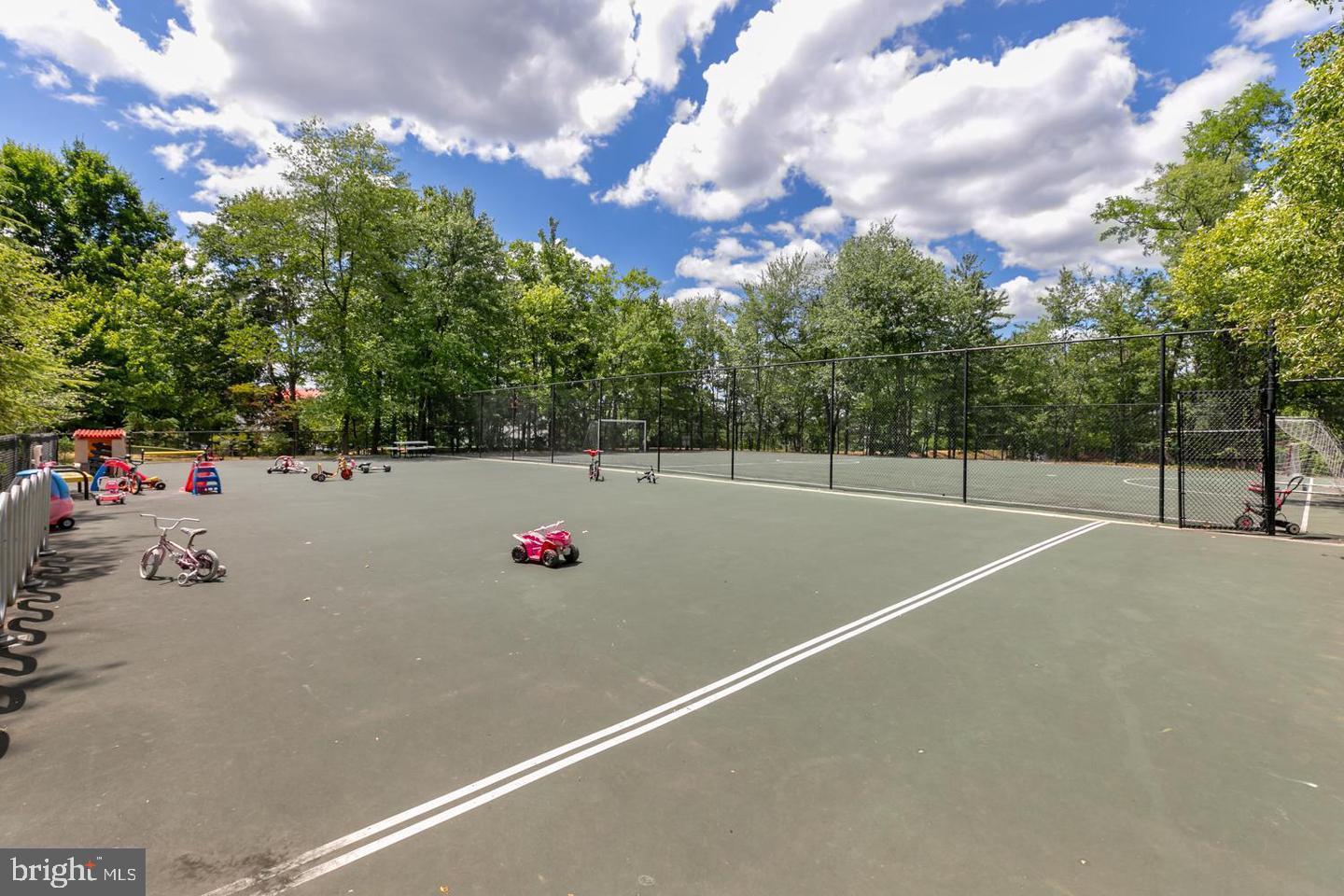 ROTONDA - Residential Lease