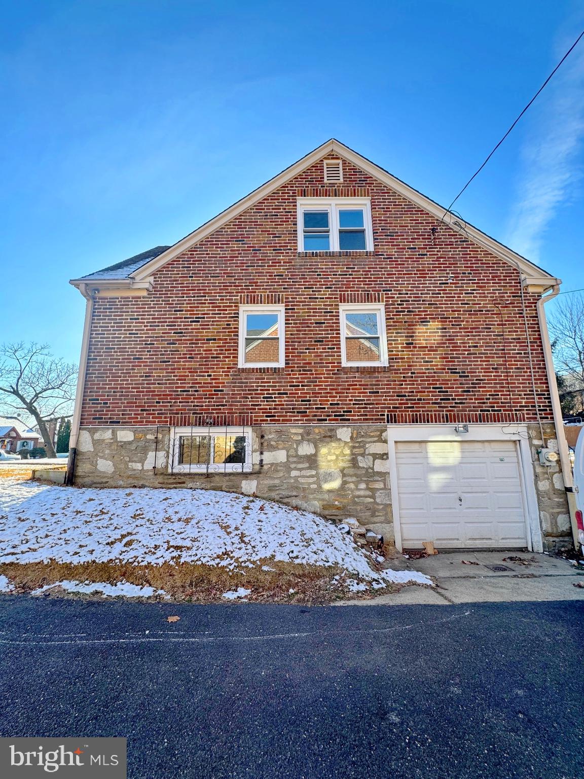 FOX CHASE - Residential