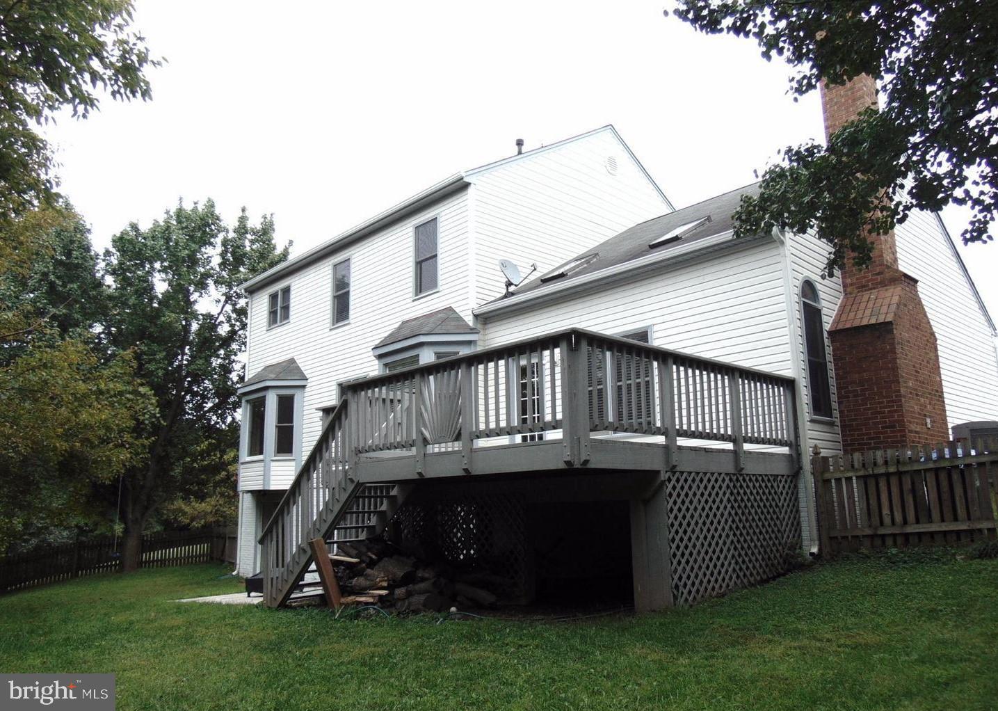 ASHBURN FARM - Residential Lease