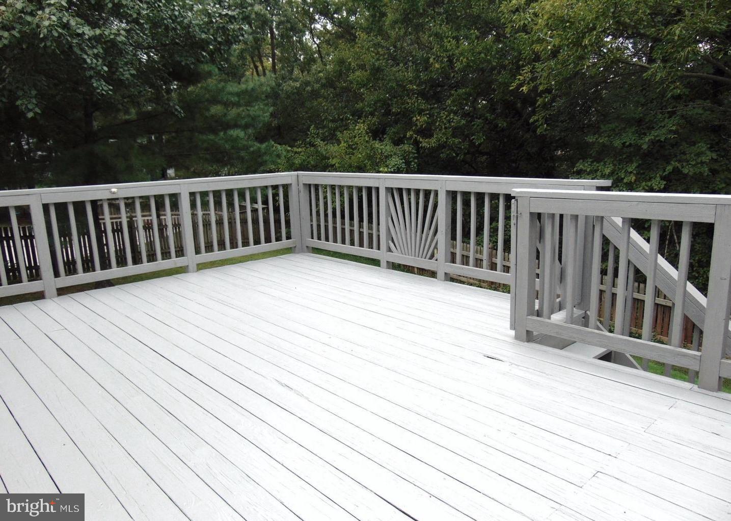 ASHBURN FARM - Residential Lease