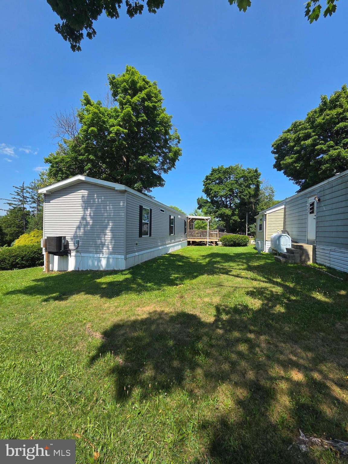 860 LATSHAW ROAD