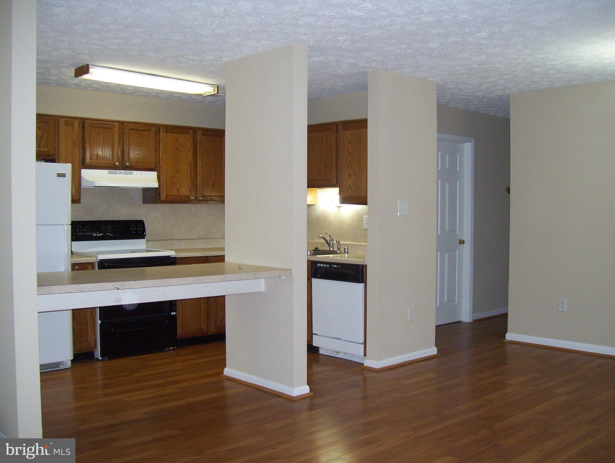 OLD FARM STATION - Residential Lease