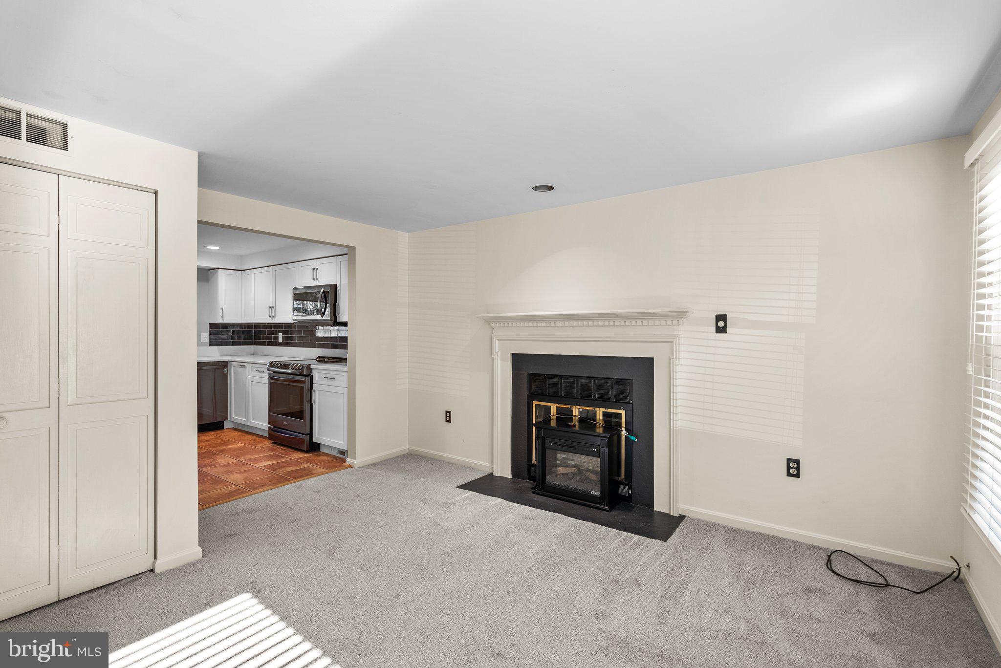 KEMP MILL - Residential