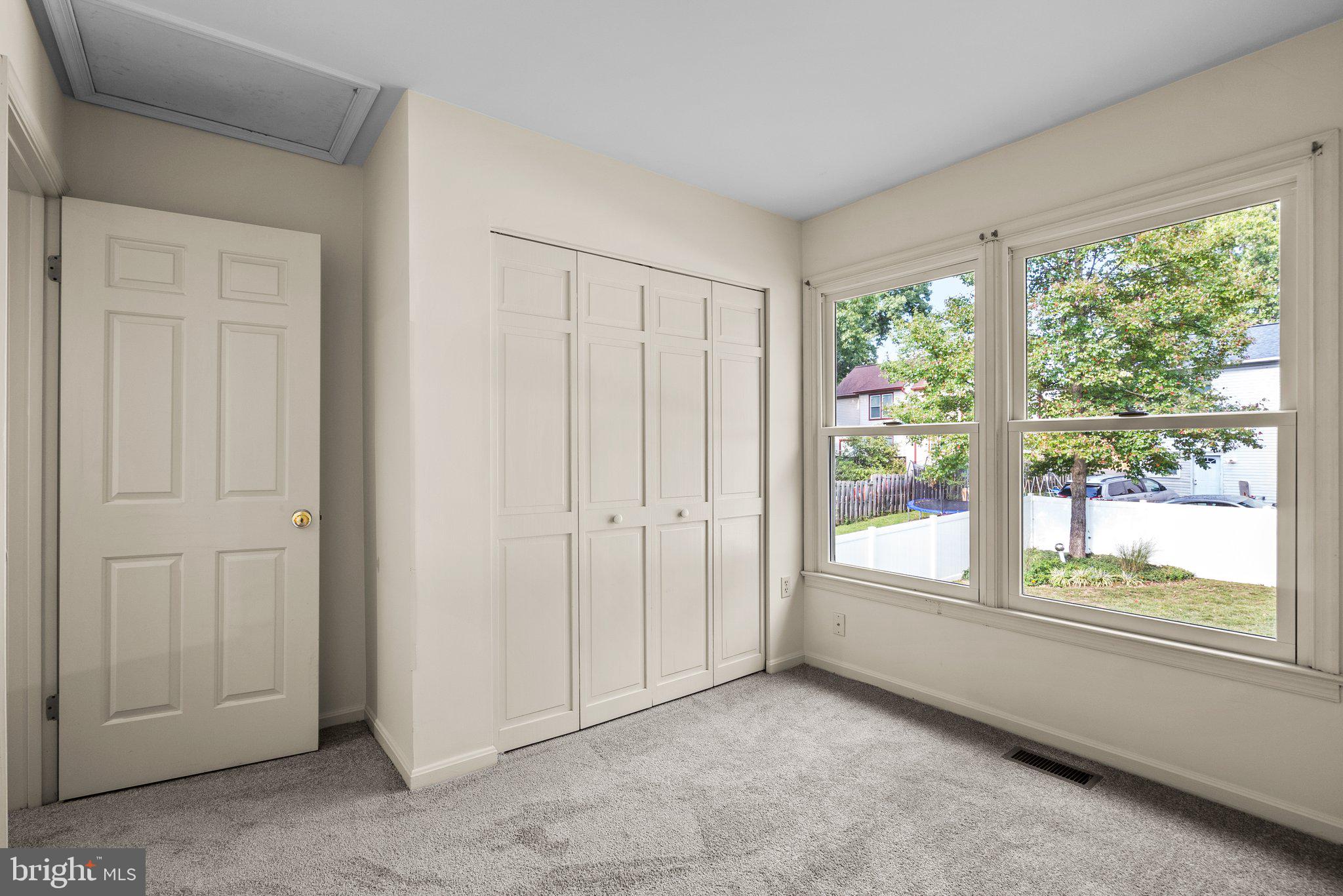 KEMP MILL - Residential