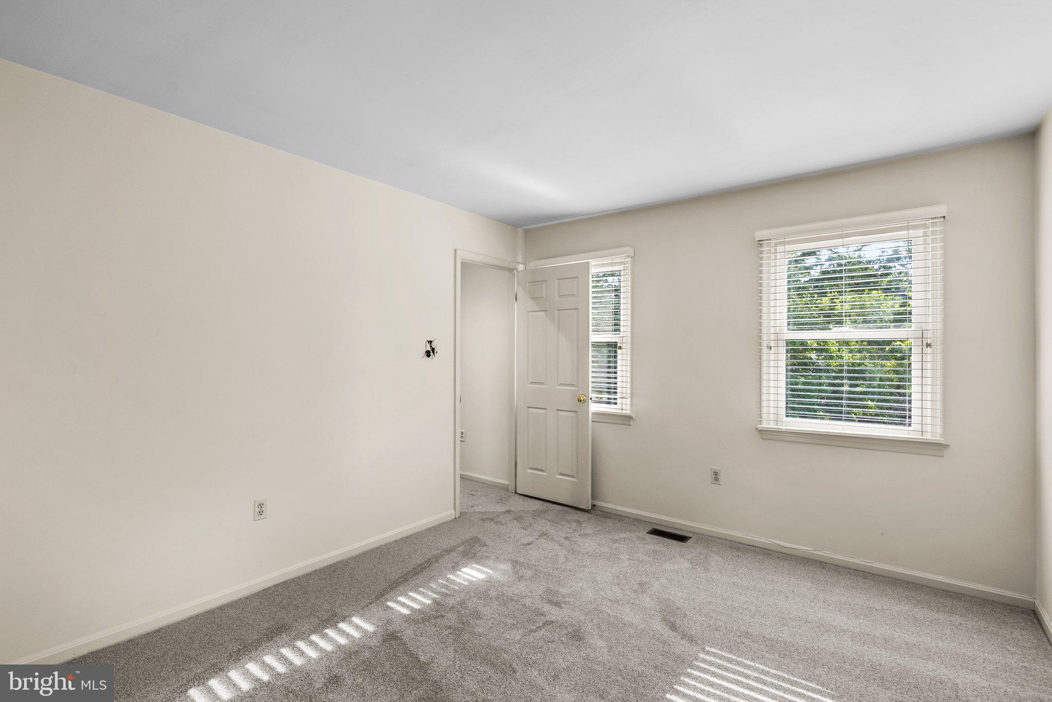 KEMP MILL - Residential