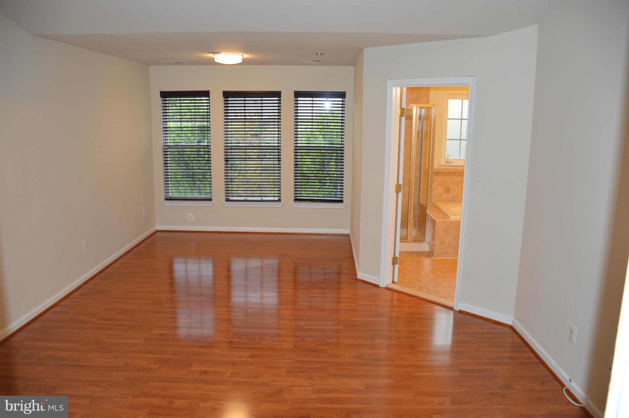 RIVERSIDE STATION - Residential Lease