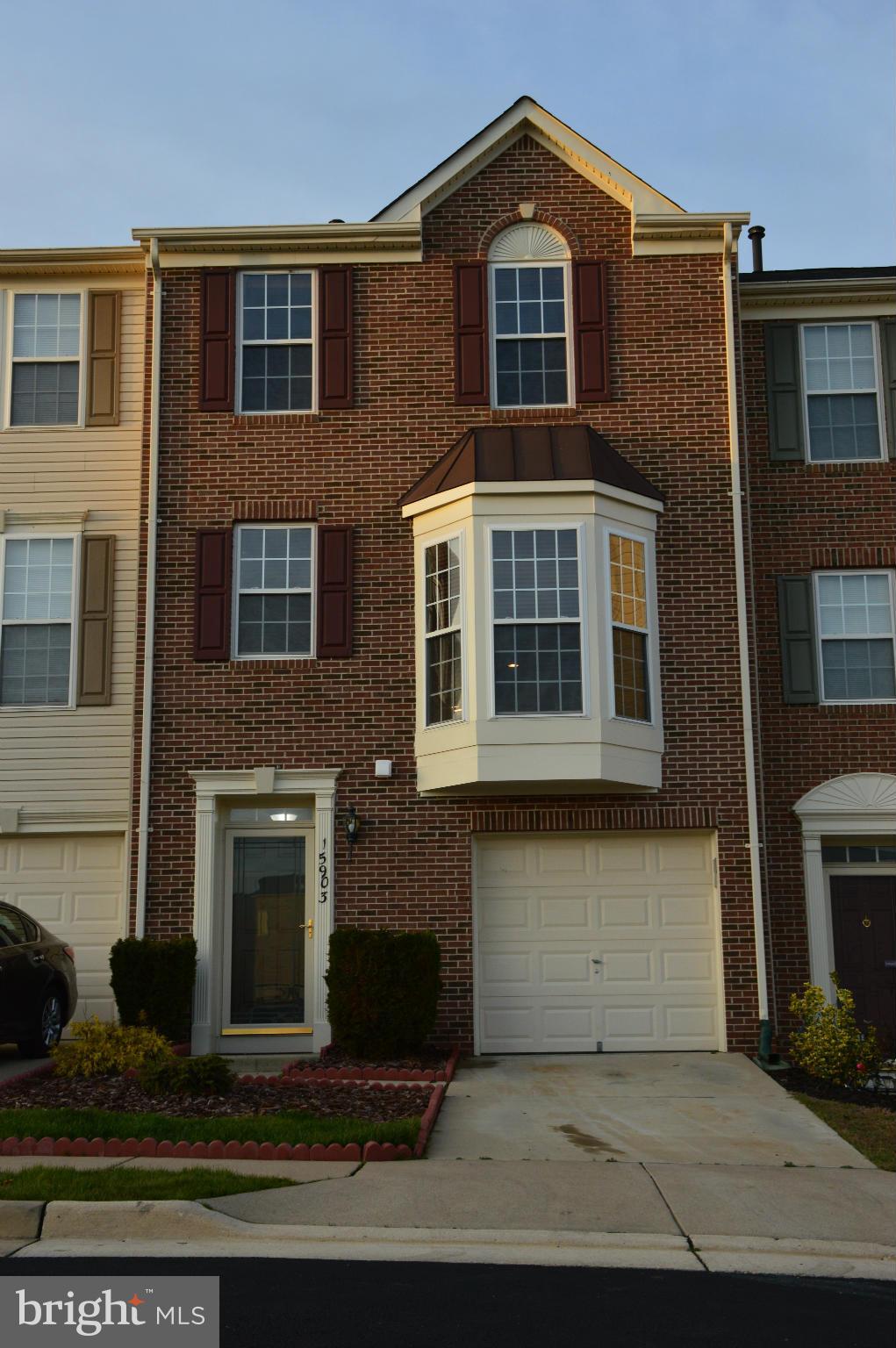 RIVERSIDE STATION - Residential Lease