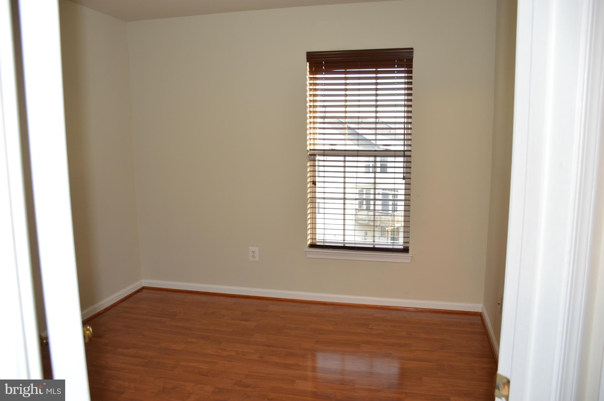 RIVERSIDE STATION - Residential Lease