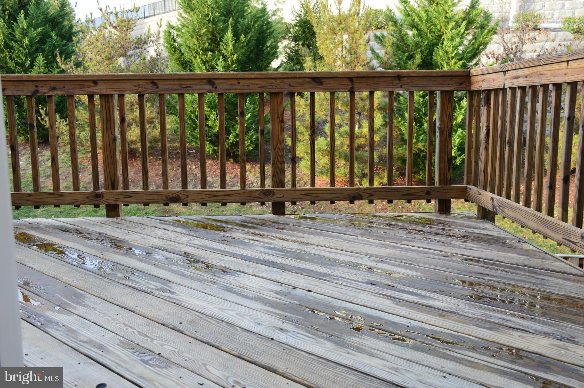 RIVERSIDE STATION - Residential Lease