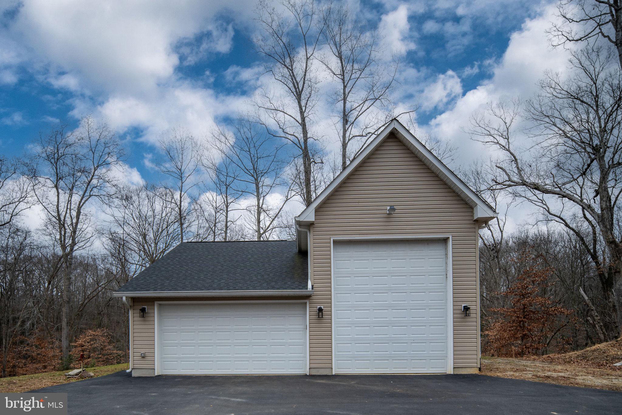 BROOKE RIDGE - Residential