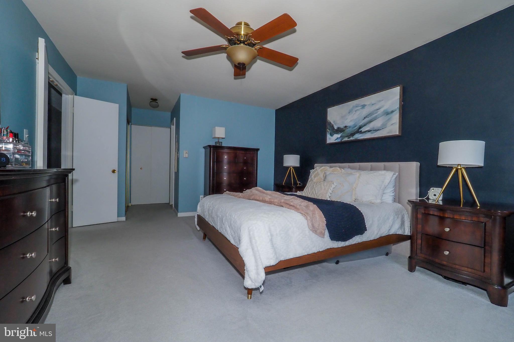 CAMELOT - Residential