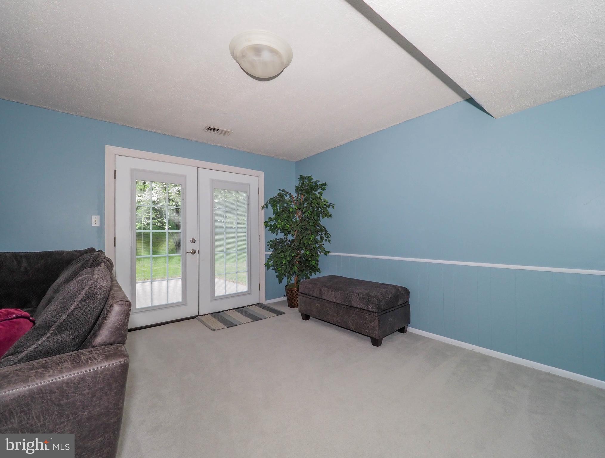 CAMELOT - Residential