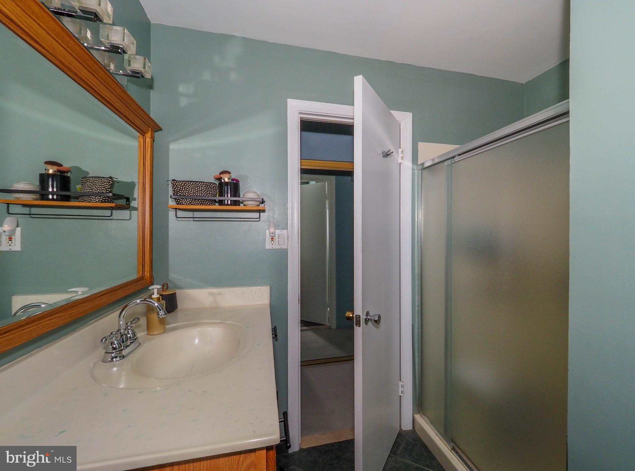 CAMELOT - Residential