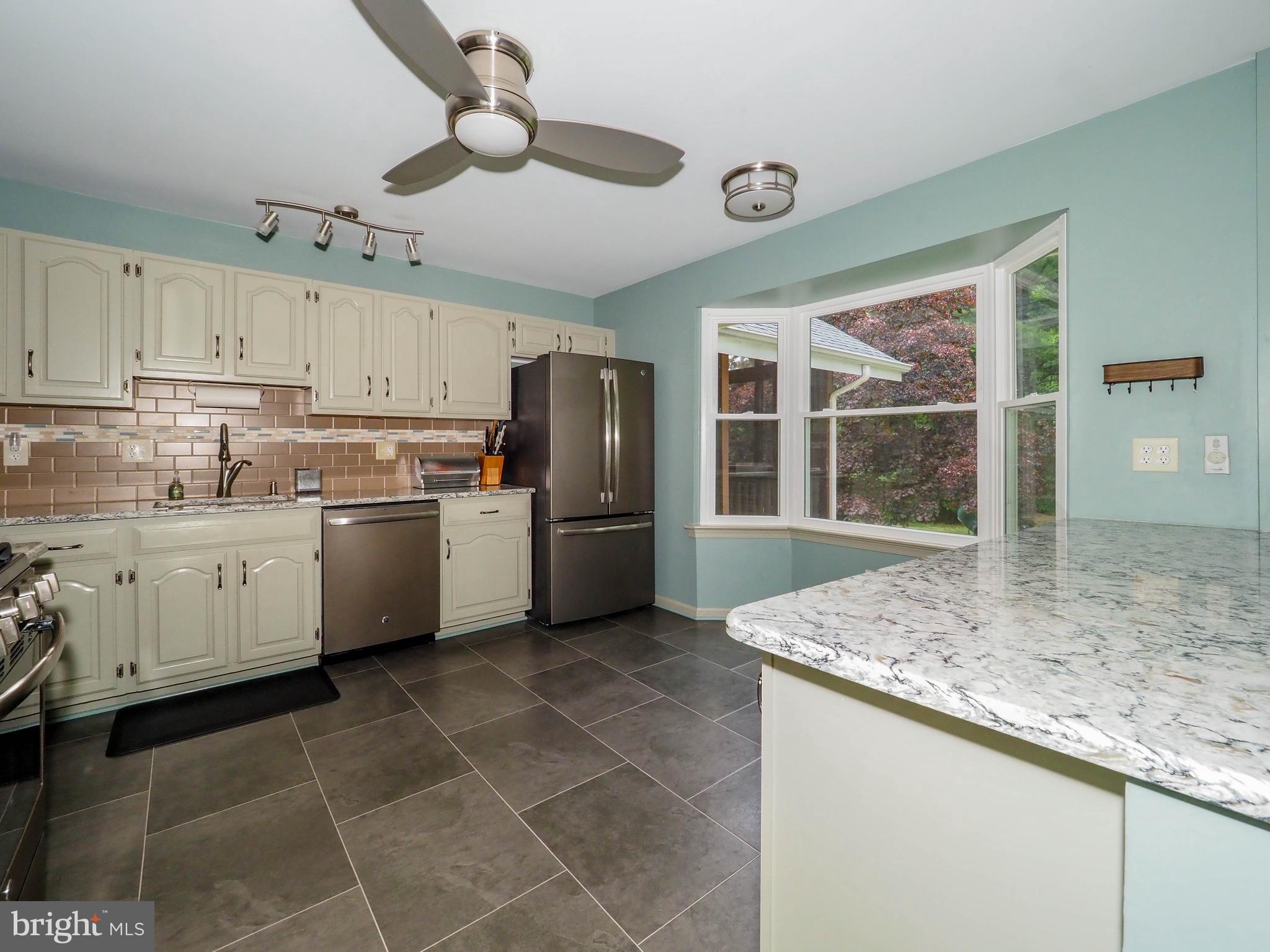 CAMELOT - Residential