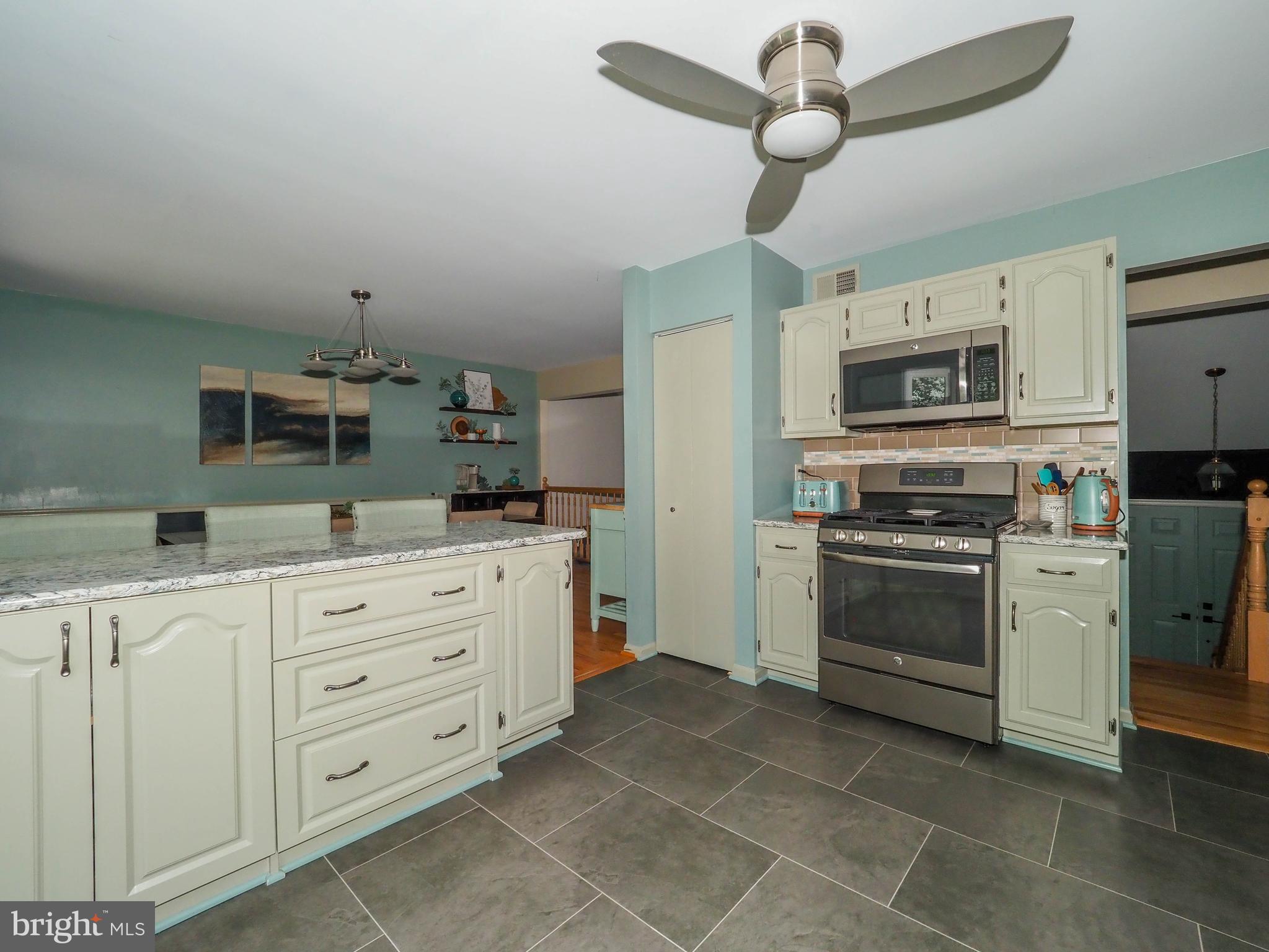 CAMELOT - Residential