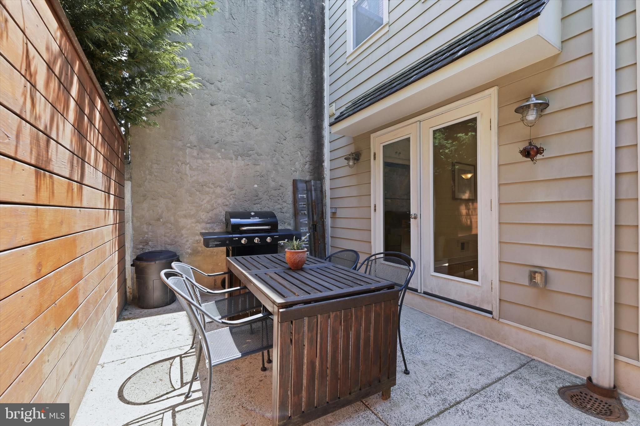 EAST PASSYUNK CROSSING - Residential