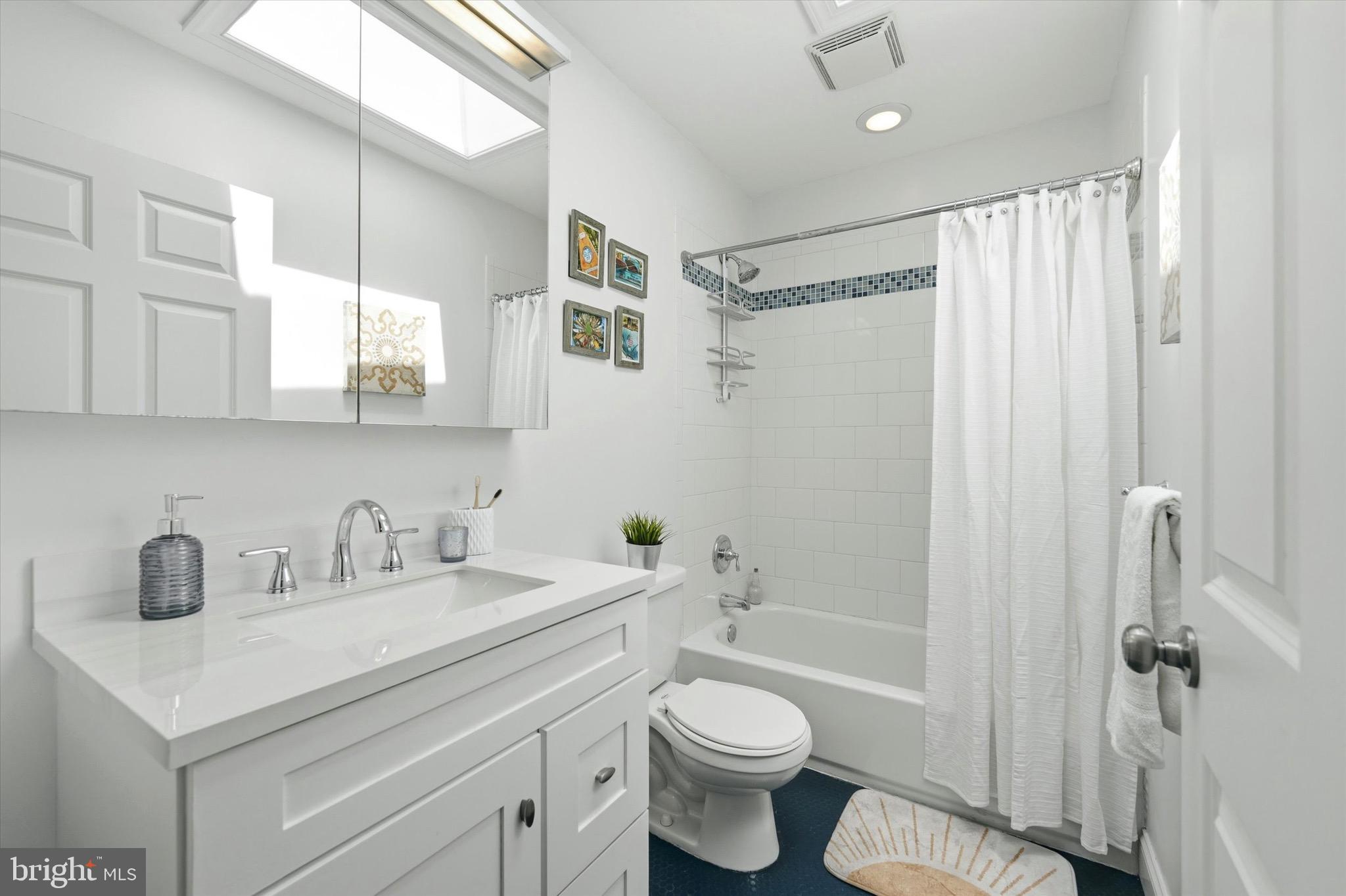 EAST PASSYUNK CROSSING - Residential