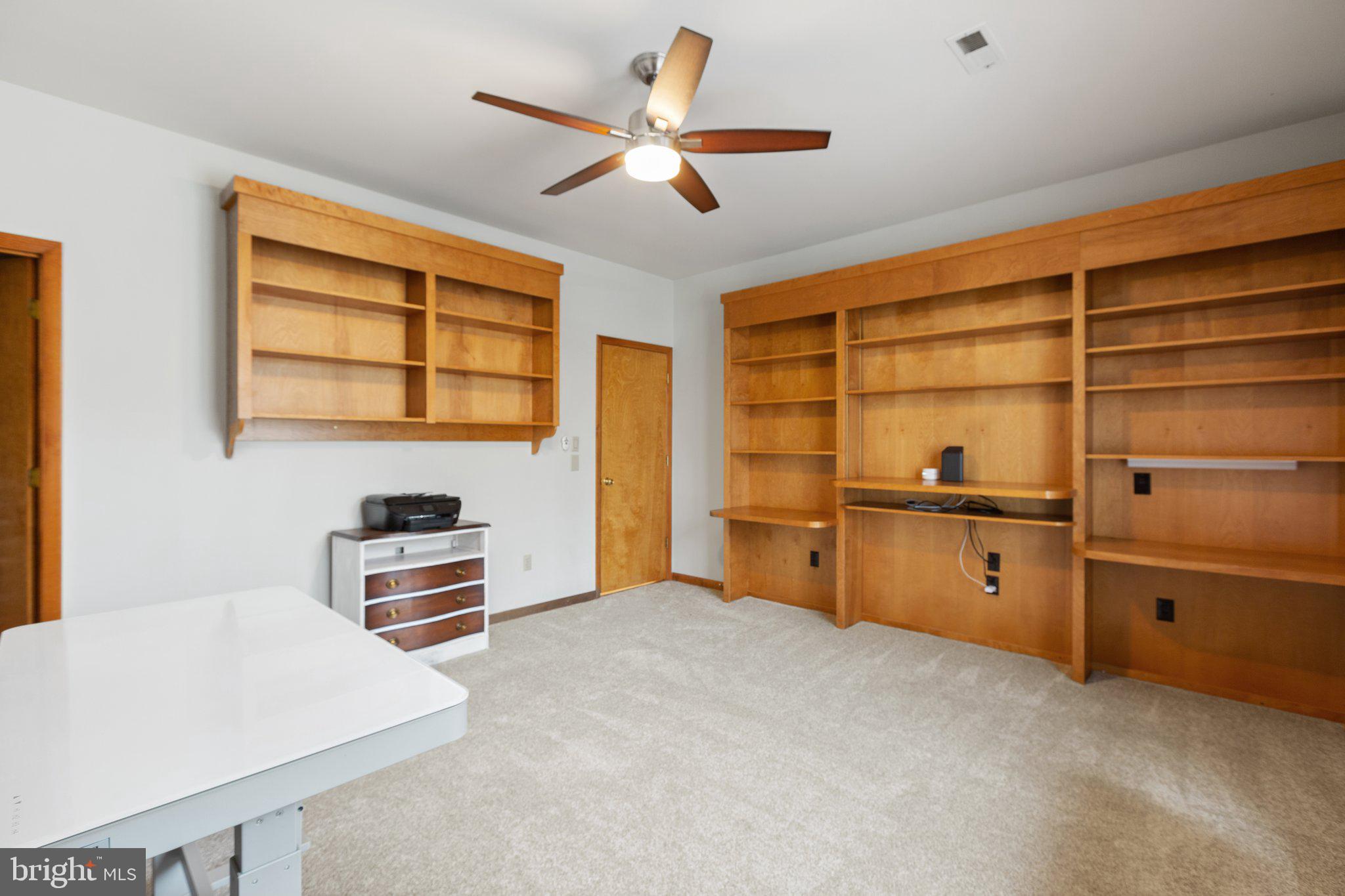 SEVEN LAKES - Residential