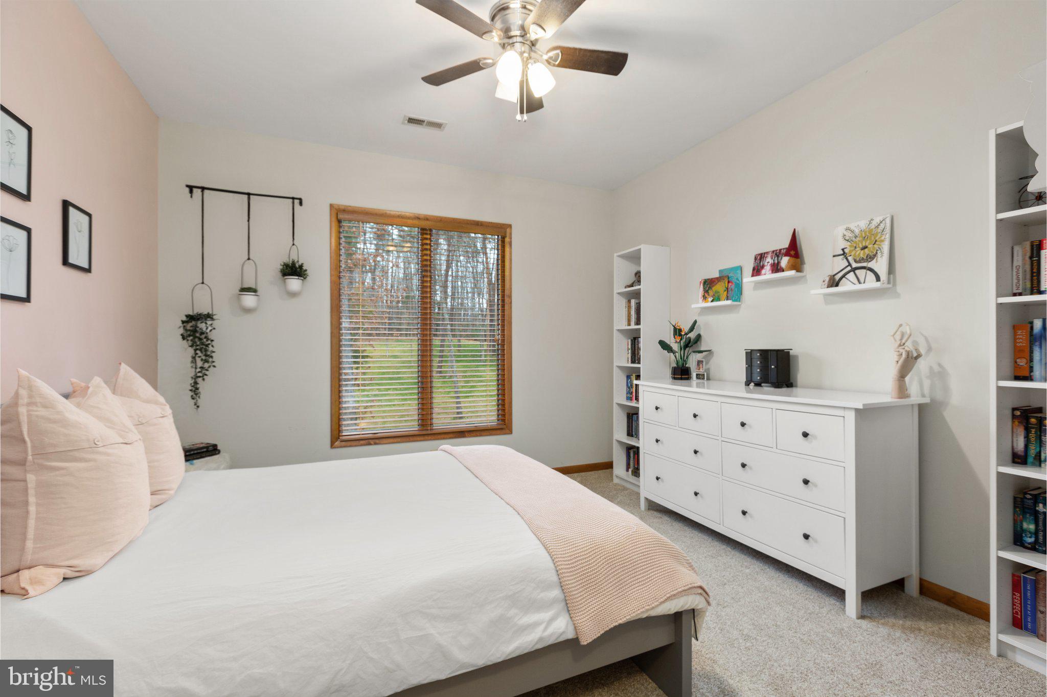 SEVEN LAKES - Residential