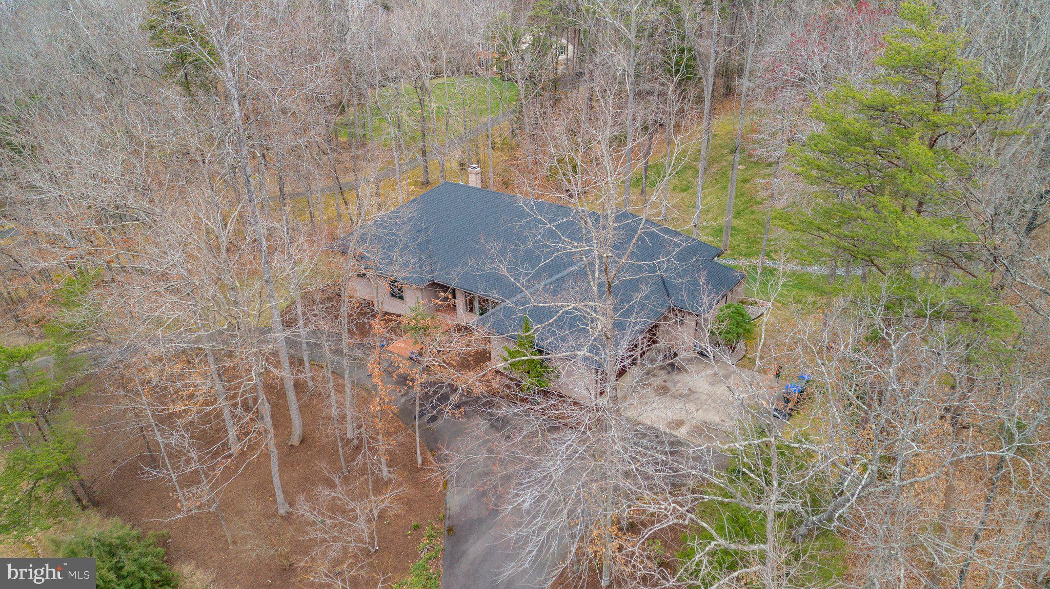 SEVEN LAKES - Residential