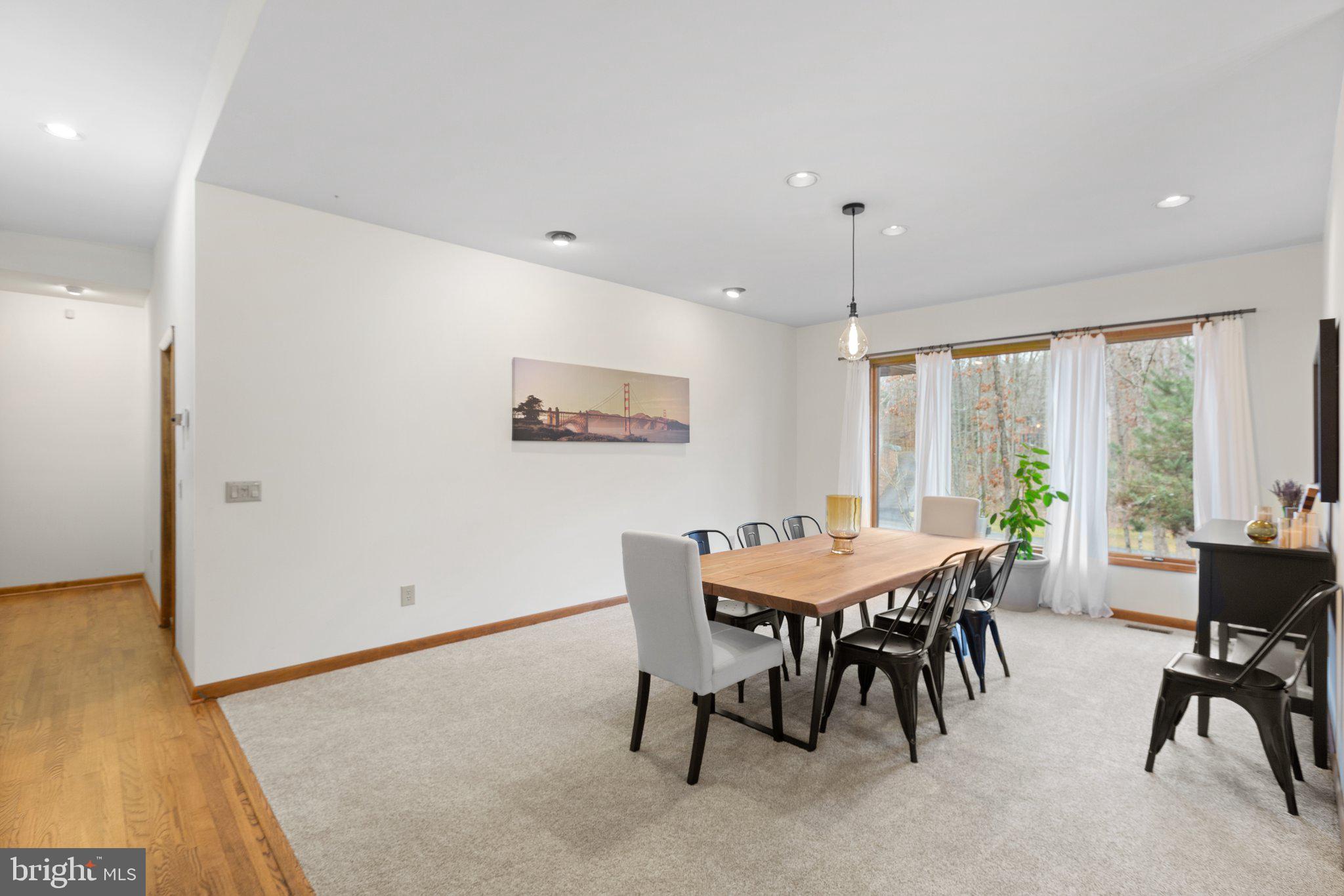 SEVEN LAKES - Residential